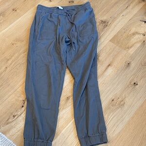 Women’s Casual Pants